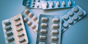 Vitamins minerals supplements nutrition health